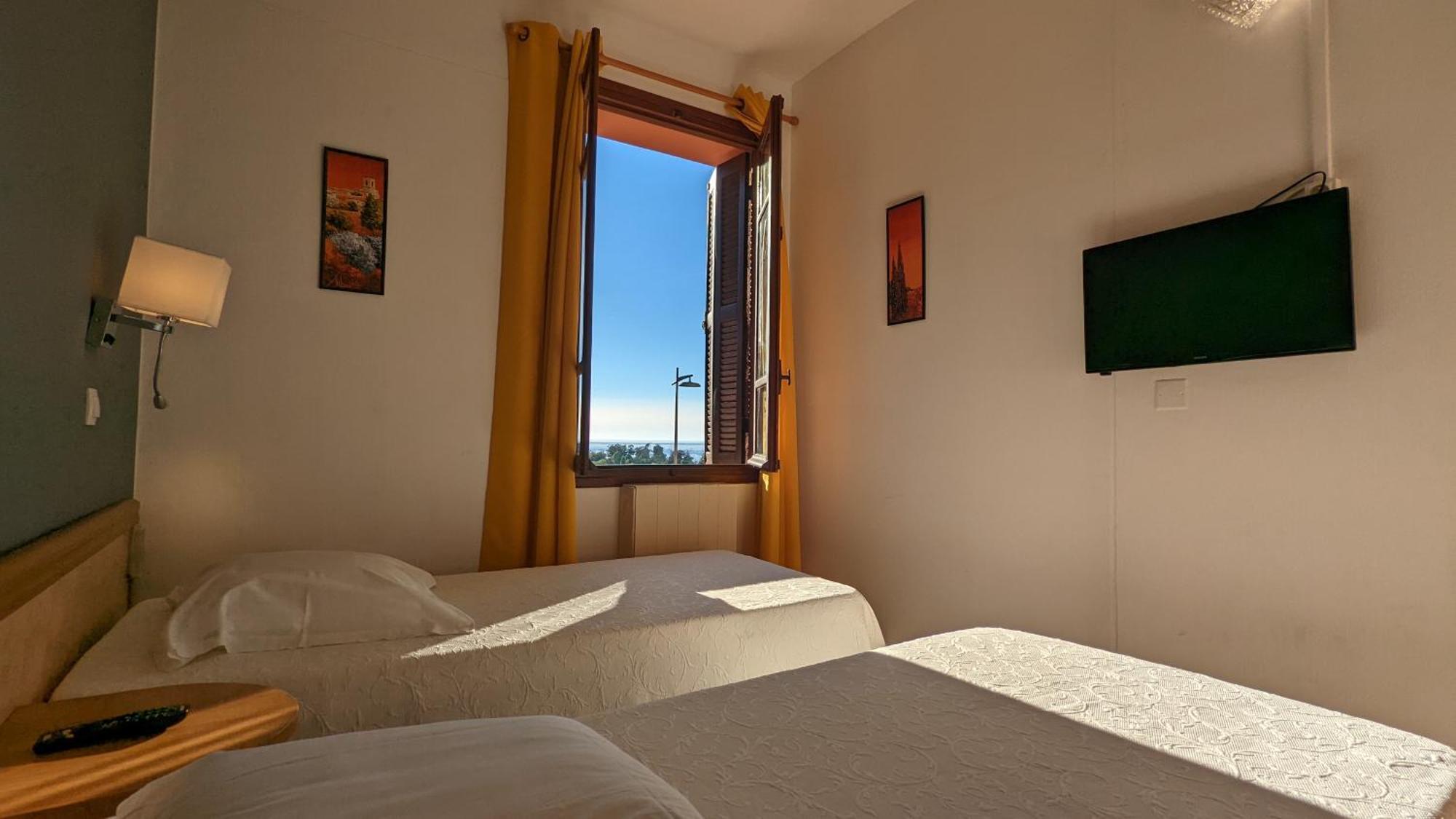 Le Porto T3 55M2 Vue Mer Immeuble Traditionnel En Pierre De Taille Avec Prestations Exceptionnelles Barbecue Ordinateur Videosurveillance Terrasse Panoramique Екстериор снимка