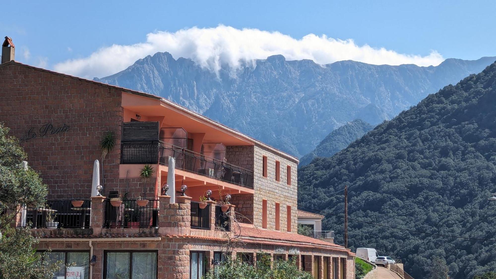Le Porto T3 55M2 Vue Mer Immeuble Traditionnel En Pierre De Taille Avec Prestations Exceptionnelles Barbecue Ordinateur Videosurveillance Terrasse Panoramique Екстериор снимка