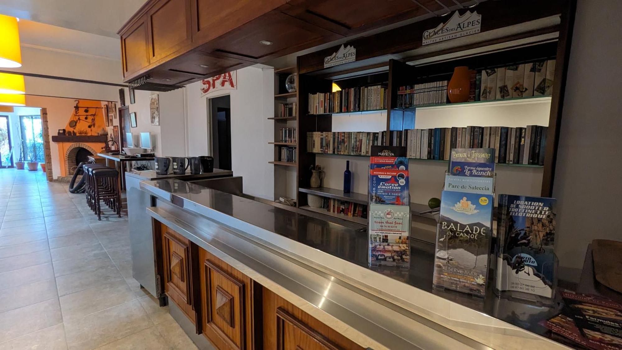 Le Porto T3 55M2 Vue Mer Immeuble Traditionnel En Pierre De Taille Avec Prestations Exceptionnelles Barbecue Ordinateur Videosurveillance Terrasse Panoramique Екстериор снимка