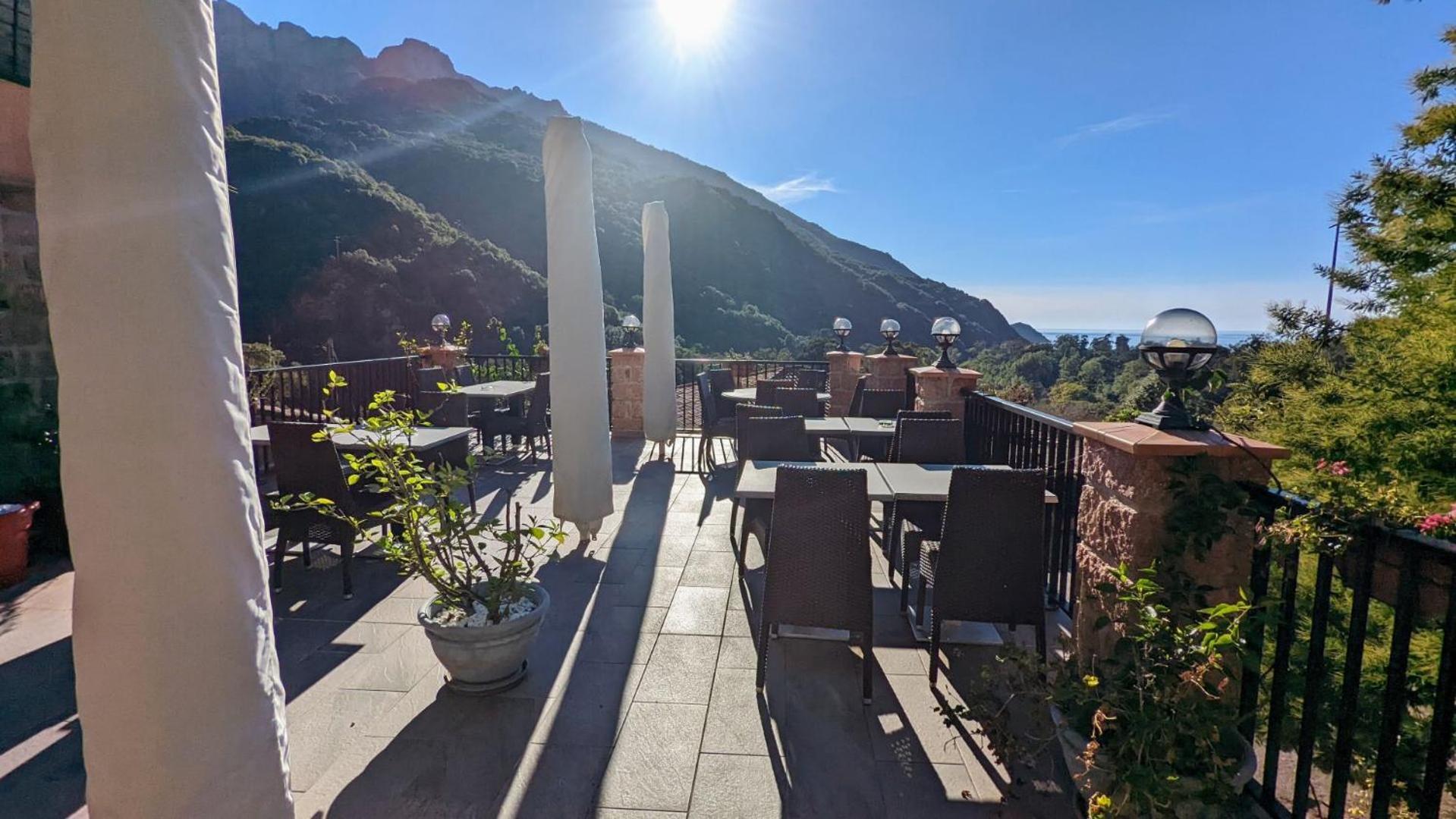 Le Porto T3 55M2 Vue Mer Immeuble Traditionnel En Pierre De Taille Avec Prestations Exceptionnelles Barbecue Ordinateur Videosurveillance Terrasse Panoramique Екстериор снимка