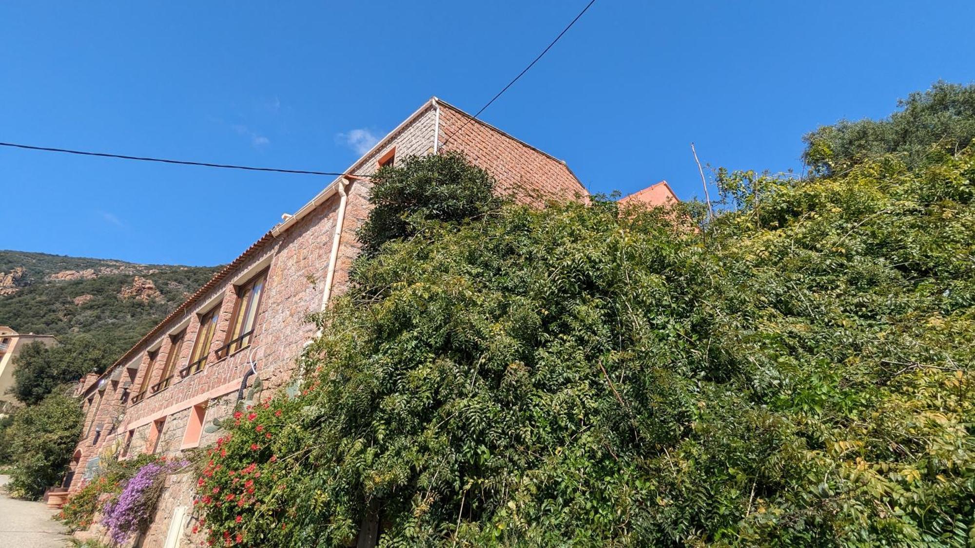 Le Porto T3 55M2 Vue Mer Immeuble Traditionnel En Pierre De Taille Avec Prestations Exceptionnelles Barbecue Ordinateur Videosurveillance Terrasse Panoramique Екстериор снимка
