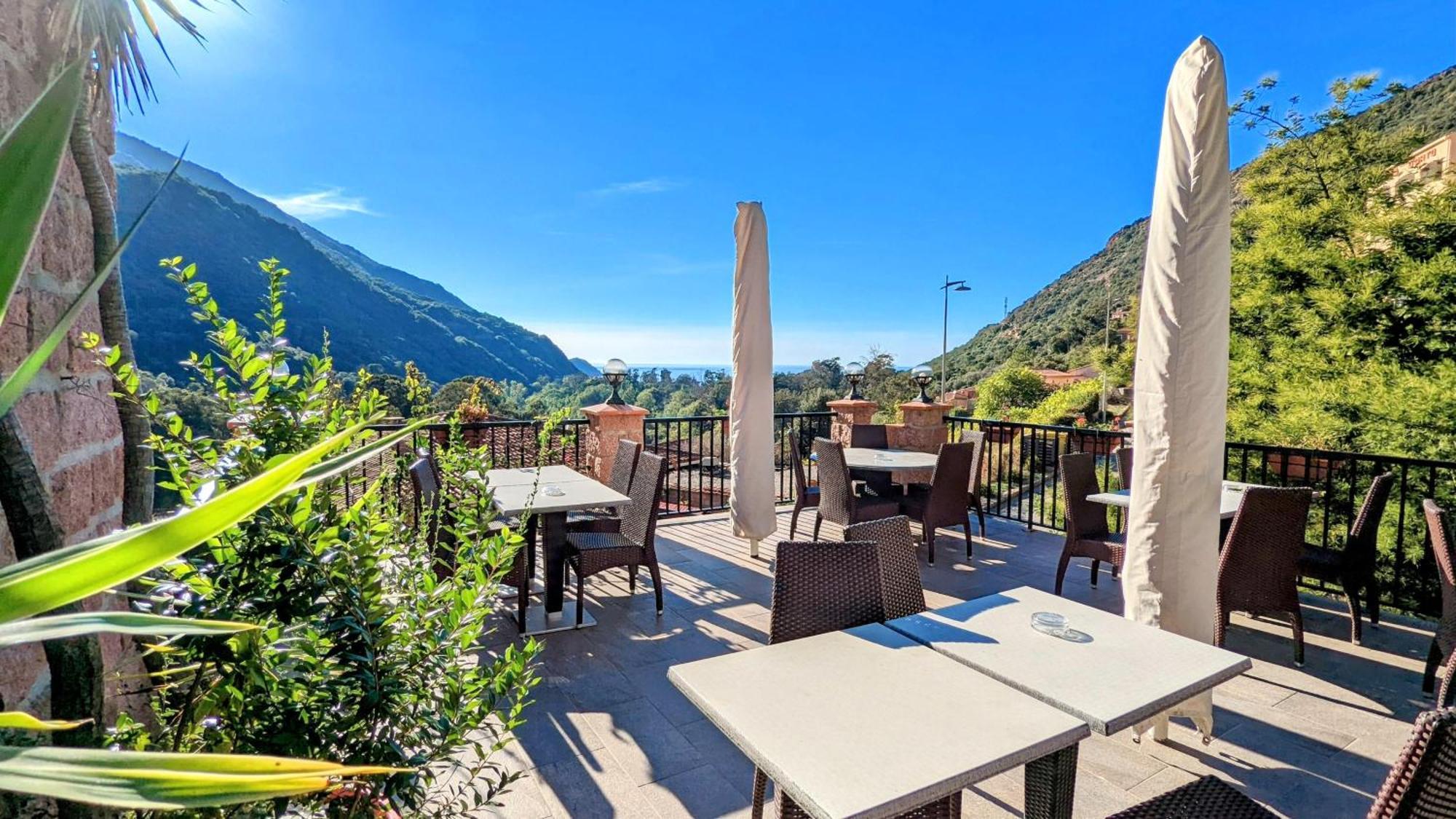 Le Porto T3 55M2 Vue Mer Immeuble Traditionnel En Pierre De Taille Avec Prestations Exceptionnelles Barbecue Ordinateur Videosurveillance Terrasse Panoramique Екстериор снимка